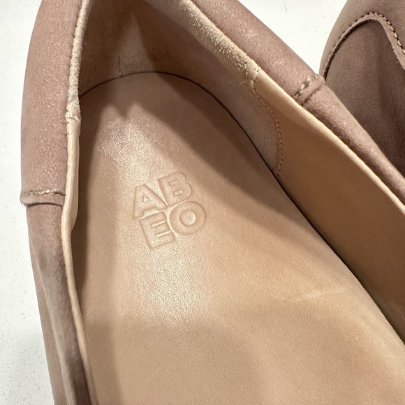 ABEO Harbor Slip On Loafer Women's Sz 9 Meta Tan Suede Leather BioSystem Comfort - Picture 4 of 12